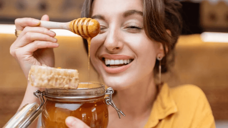 ai nên dùng mật ong